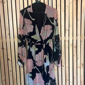 Lulus maxi floral long sleeve dress